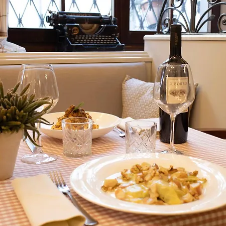 Hotel Boutique Fox's San Giustino Valdarno